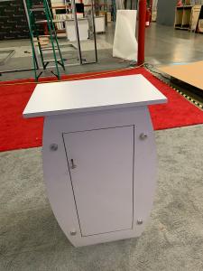 RENTAL: RE-1094 Inline Design with SYM-501 Symphony Curved Backwall with Baseplates, SYM-401 Backwall Workstation with Wireless Charging Ports, Monitor Mount, RE-1255 Reception Counter, (2) LED Arm Lights -- View 3